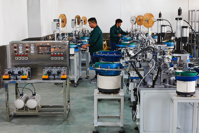 Automatic equipment line